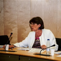 María Antonia Carmena Delegada de Barcelona en su intervención